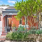 Cozy 3 Bedroom House Annandale